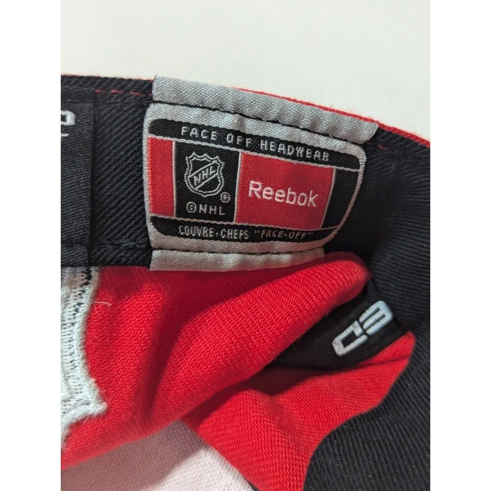 Reebok - NHL- Detroit Red Wings - 210 Fitted Hat-Size 7 1/4 - 7 5/8 - Face Off